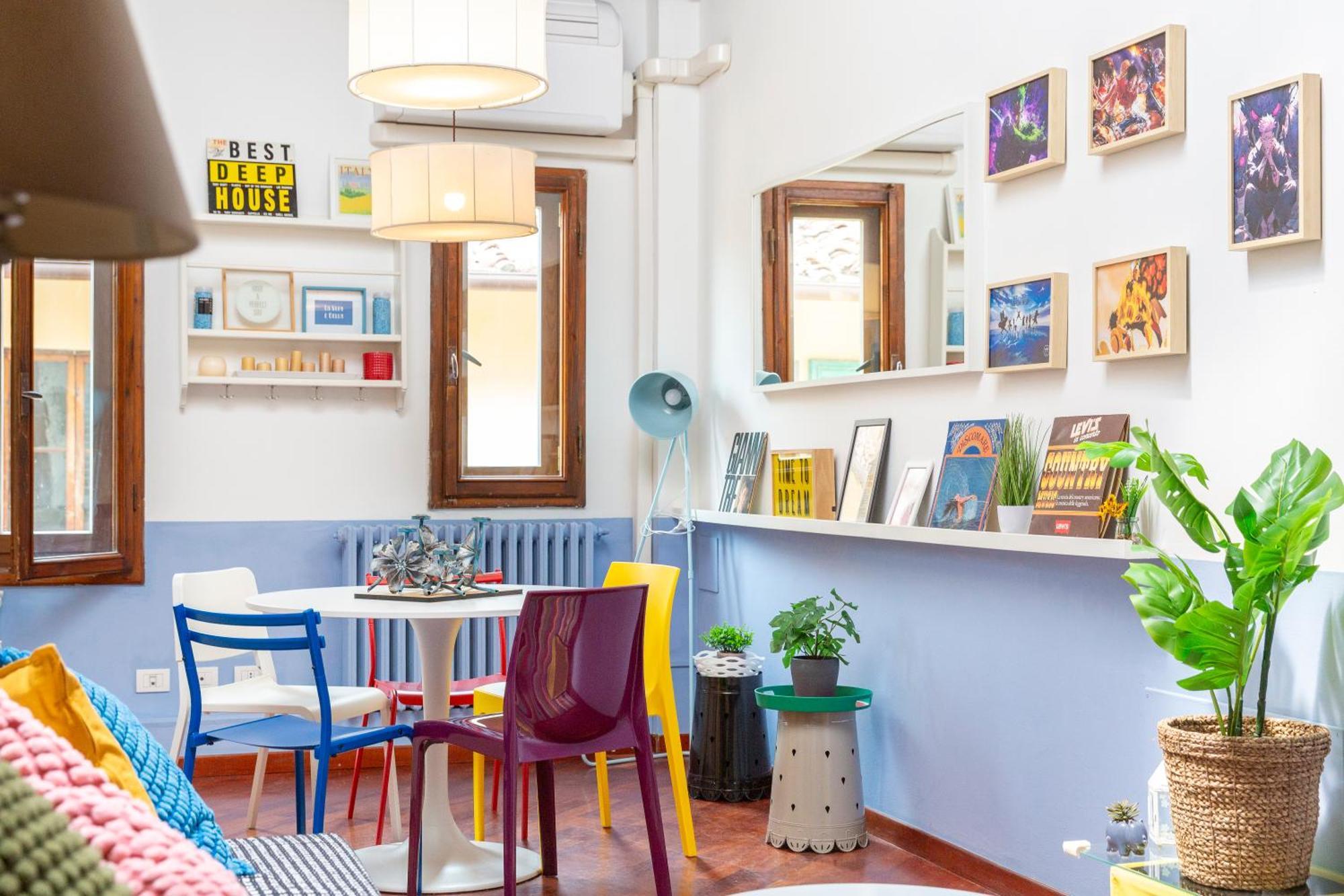 Apartamento Downtown Colourful Flat Close To The Railway *